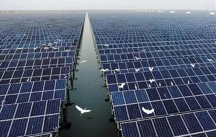 中國十三省最大光伏電站在這里！欽州康熙嶺的光伏電站能排上號了嗎？